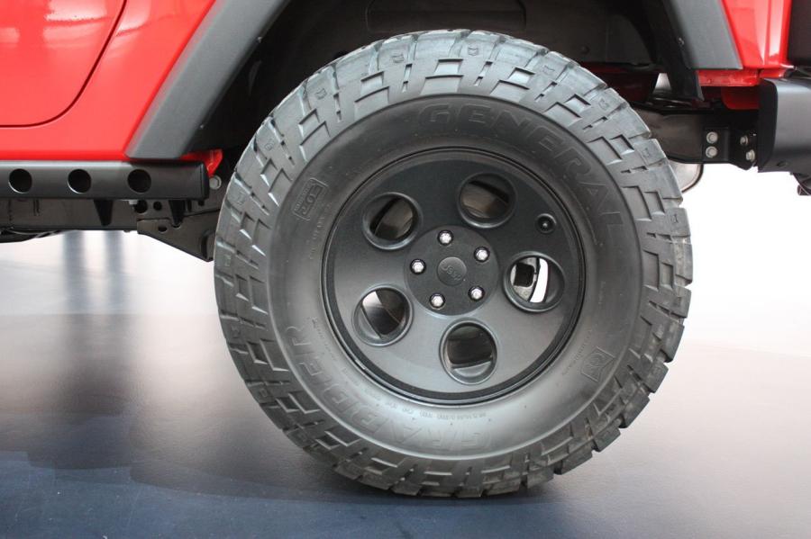  Jeep Wrangler Slim Concept 2013 года  (фото 18 из 19)